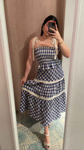 J navy and cream squares set